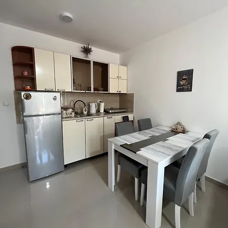 Miletic Lejlighed Ostrovo